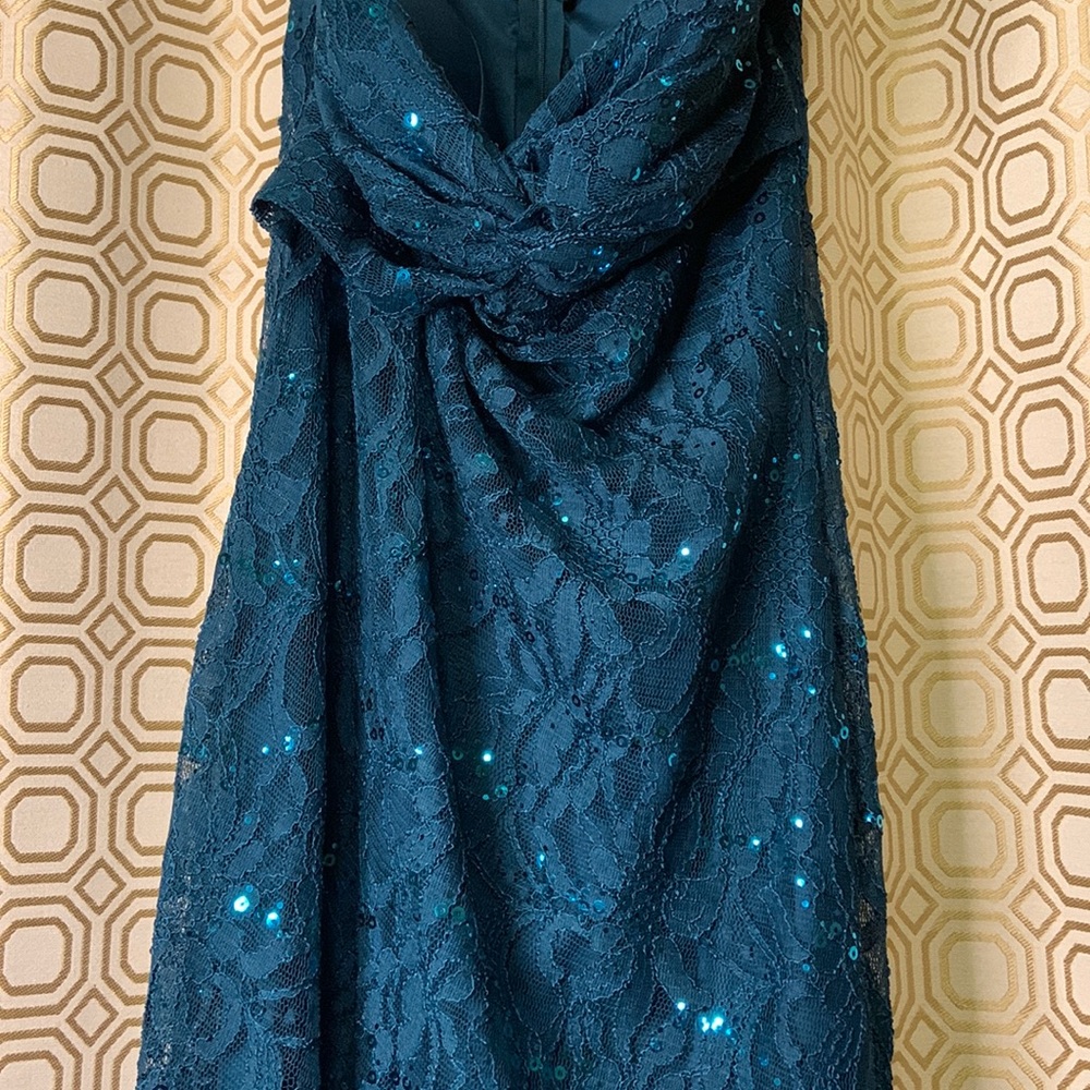 Beautiful and sexy TEAL lace strapless